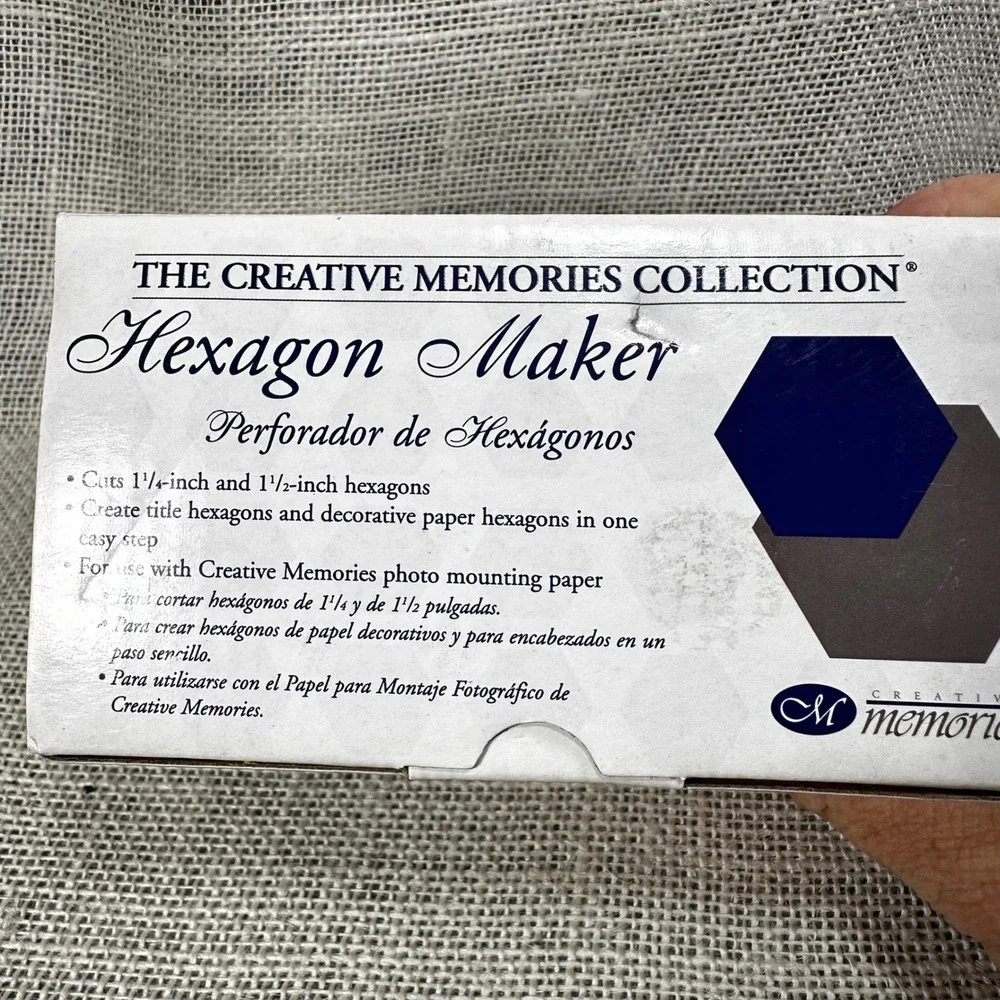 Creative Memories Hexagon Maker Double Paper Punch 1.25 and 1.5 Inch 6203520703